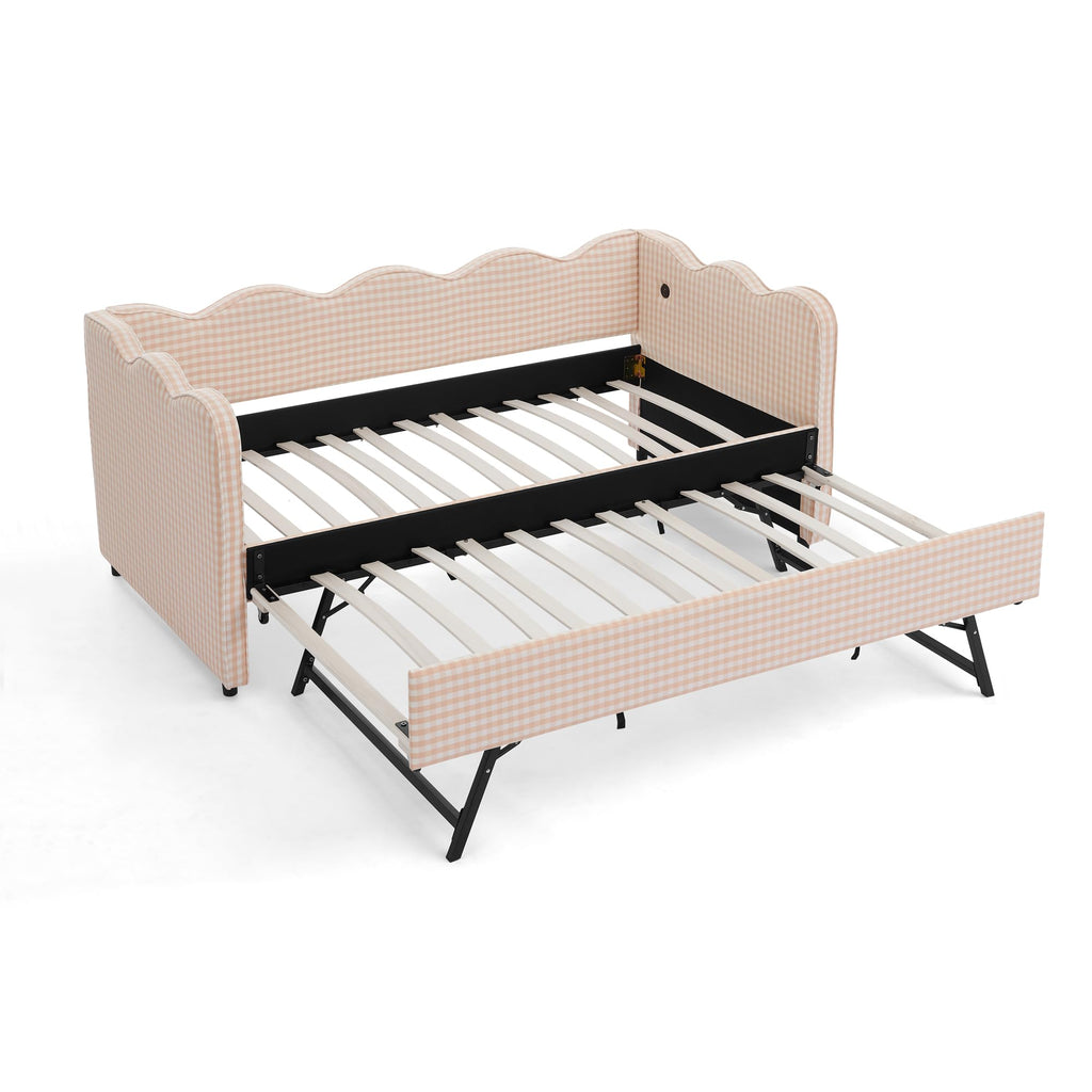Pink Twin Size Gingham Daybed with Trundle P64833